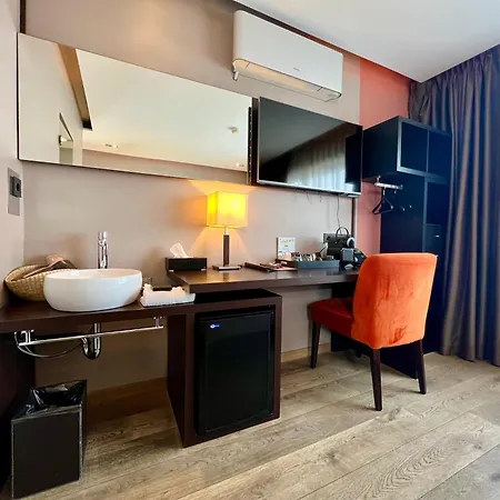 Skol L'original 3* شْتراسين