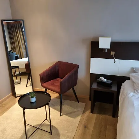 Skol L'original Hotel 3*