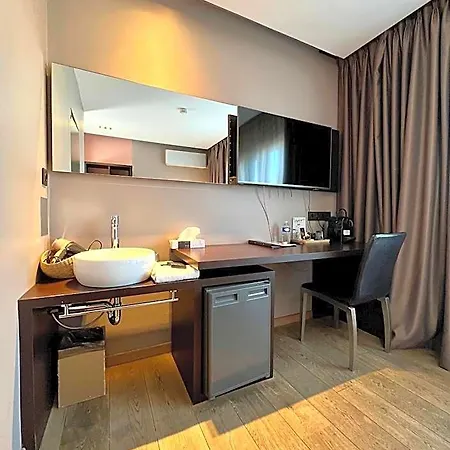 Hotel Skol L'original Strassen