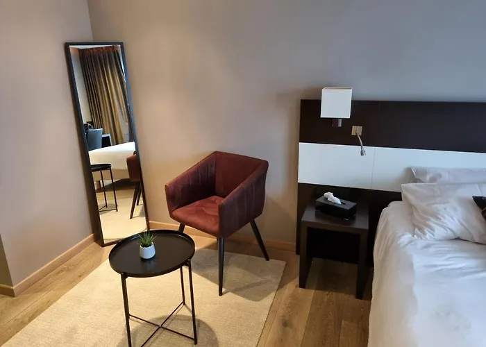 Skol L'original Hotel 3*